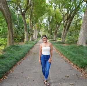 Meet your Posher, Sharon